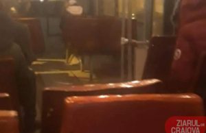 În autobuzele din Craiova mai frig ca afară. Călătorii au înghețat în cea mai friguroasa dimineața de pana acum