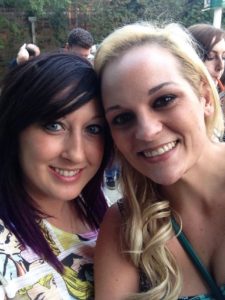 femeieucisadeceamaibunaprietena