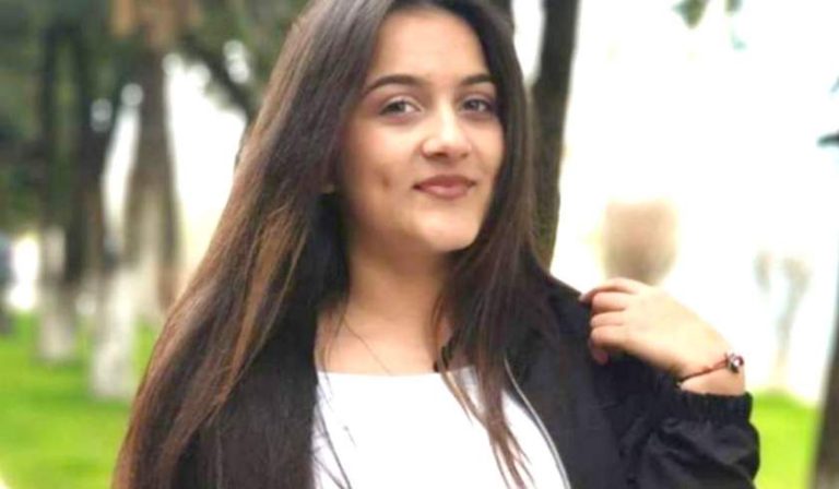 Luiza Melencu ar fi împlinit astăzi 19 ani, iar familia şi prietenii au pregătit un tort