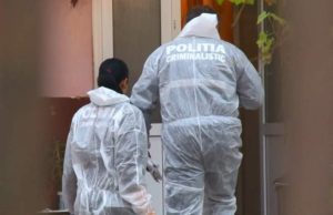 O tânără de 32 de ani şi-a omorât iubitul de 71 de ani, în Iaşi. L-a lovit fără milă până când bărbatul s-a prăpădit