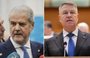 Klaus Iohannis îi retrage decoraţia lui Adrian Năstase şi tururor celor care au condamnări penale