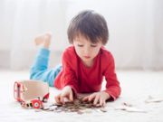 Alocaţii dublate pentru copii. 600 lei pentru cei cu vârste mai mici de 2 ani, propunerea PSD