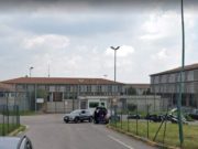 Român arestat în Italia, după ce şi-a atacat soţia cu un cuţit de bucătărie de faţă cu copilul lor