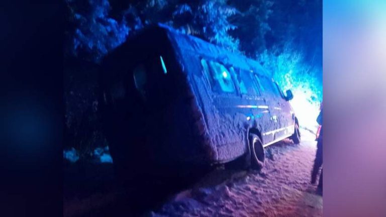 Microbuz cu echipa de juniori a Gloriei Buzău, accident în Vrancea