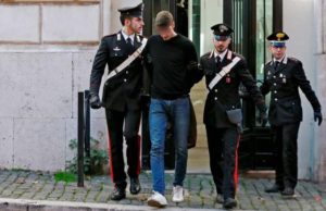 Petrişor a făcut puşcărie degeaba în Italia, din cauza unei bătrâne mincinoase, pe care a ajutat-o luni de zile