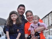 Mama a două fetiţe, descoperită cu cancer, se pregăteşte de ultimul Crăciun alături de familie