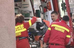 Femei înjunghiate în plină stradă, în Bucureşti. Atacatorul ar fi un cetăţean israelian