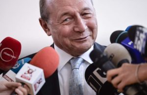 Traian Băsescu: „Dacă e o gaură neagră în Guvern, este Raluca Turcan. Ea ţine bâzul, sau cu ce se ocupă, că nu înţeleg”