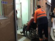 Un bărbat din Botoşani şi-a tăiat gura cu drujba, în timp ce tăia lemne, rupt de beat