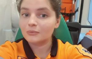 Ioana, asistent medical: Hai să învățăm că nu totul e pe bani, și că mâinile mele fac mai mult decât dacă țin o sticlă de Jager!