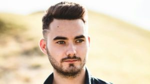 povestea-socanta-a-unei-sinucideri-vasile-abia-implinise-18-ani-dar-ascundea-o-drama-de-neimaginat-632174