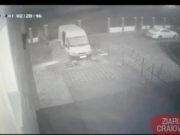 Răzbunare olteneasca. O familie din Craiova a fost la un pas de o tragedie după ce mai mulți indivizi au aruncat cu cokteiluri Molotov în casa și curte