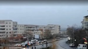 se-afla-intr-un-bloc-din-centrul-alexandriei-cand-a-scos-capul-pe-geam-a-incremenit-dumnezeule-sunt-631384