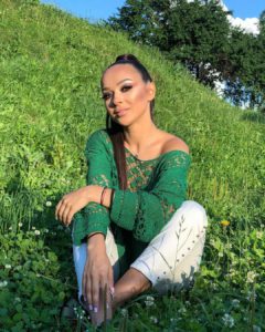 vladuta-lupau-mama-1