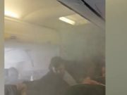 Oamenii ţipă îngroziţi în avionul întors pe Otopeni, înecaţi de fumul din interior
