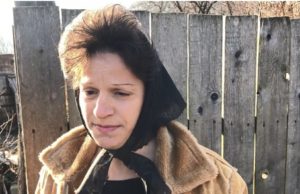 Mărturia mamei băiatului care şi-a ucis tatăl, apoi l-a îngropat în grădină: „De 17 ani numai în bătaie am stat”