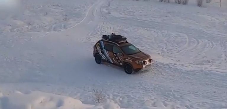 Doi soţi din Satu-Mare au traversat Siberia la minus 60 de grade, cu o mașină românească