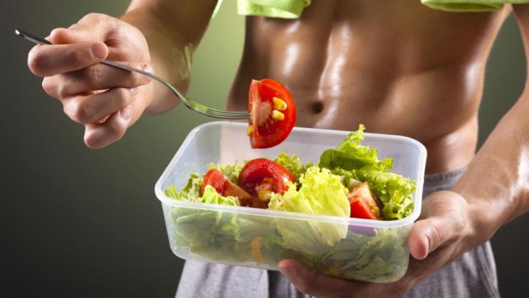 Cum să revii în formă după excesele alimentare din timpul sărbătorilor