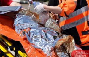 Primul zbor de noapte al elicopterului SMURD. A preluat de la Craiova o fetiță cu arsuri. A fost transportată la un spital din București