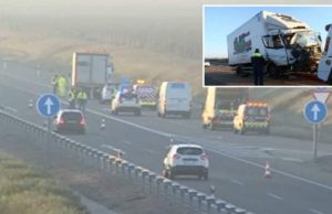 Microbuz cu 8 români lovit în plin de un camion, în Spania. Un mort, 7 răniţi