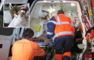 Doi copii de 5 şi 6 ani din Buzău, aproape orbi, după ce le-au explodat petarde în faţă