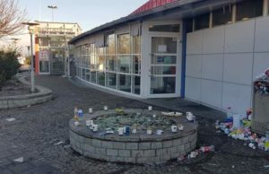 Parcare din Germania îngropată în gunoaie de zeci de români opriţi să facă o pauză, pe autostradă