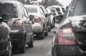 Cozi kilometrice pe DN 1, în Comarnic, Sinaia și Bușteni