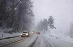 Meteorologii au emis o avertizare de viscol și ninsori valabilă până luni la ora 22.00