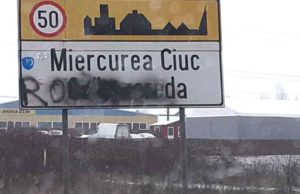 Indicatoare în limba maghiară, vandalizate în Harghita şi Mureş