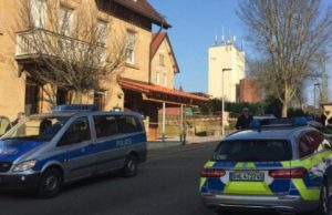 Familie masacrată în Germania. Un tânăr și-a ucis părinţii și alte 4 rude