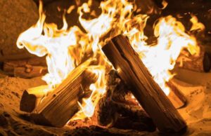 O femeie a sunat la 112 şi şi-a reclamat soţul că nu face focul în casă