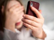 O fetiţă din Galaţi este terorizată pe telefon de cineva care care o urmăreşte zi şi noapte