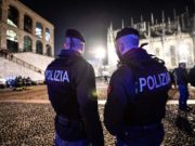 Doi poliţişti care au bătut un român prins la furat în Italia, condamnaţi la închisoare