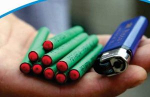 Tânăr din Ovidiu, grav rănit de o petardă care i-a explodat în faţă