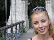 Mirela luptă cu cancerul. Fetiţa ei: Mami, îţi dau banii din puşculiţa mea!