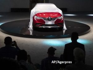 renault-a-prezentat-noul-crossover-arkana-la-mocova-suv-ul-va-fi-produs-alaturi-de-duster-si-captur-in_size9.jpeg