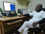 Povestea medicului de culoare care a operat peste 7.000 de copii români şi care s-a îndrăgostit definitiv de România