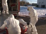 Profesoara suspectă de coronavirus, scăpată de pe targă de paramedicii din Suceava