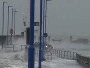 Furtuna Ciara a măturat vestul Europei şi se îndreaptă periculos spre România