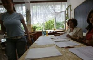 Reacţia FSLI la legea de protecţie a profesorilor: ‘Colegii noștri au fost bătuți, agresați, scuipați, înjurați sau umiliți’