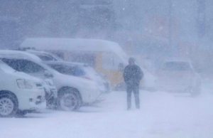 ANM emite alertă meteo de viscol şi ninsori. Vântul va bate chiar şi cu 130 km/h