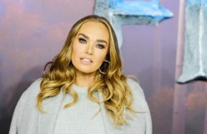 Doi români, mamă şi fiu, acuzaţi în furtul bijuteriilor de 50 de milioane de lire sterline, din locuinţa Tamarei Ecclestone