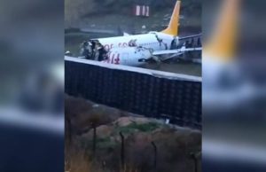 Un avion s-a rupt în două la aterizare pe Aeroportul Internaţional din Istanbul