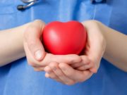 Un băieţel de 8 ani, lovit în plin de o mașină, a salvat alţi trei copii după moarte