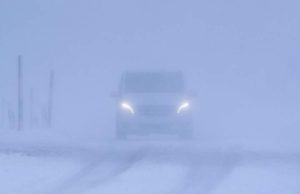 Alertă meteo Cod Roşu de fenomene periculoase, emisă de ANM. Rafale şi de 180 km/h