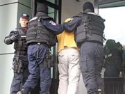 Timișean săltat de poliţie după ce i-a făcut avansuri unei fetiţe de 10 ani, pe Facebook