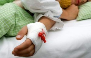 Medici din Braşov, acuzaţi de moartea suspectă a doi gemeni