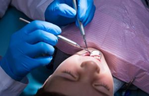 Cabinetul stomatologic din Piteşti unde a intrat în comă un copil, după ce a fost anesteziat, verificat de autorităţi