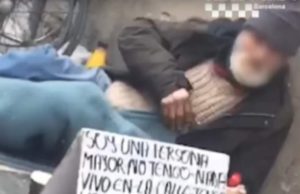 Români arestaţi pentru că exploatau un bătrân în Barcelona şi băgau banii în jocuri de noroc