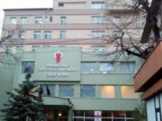 O femeie care abia a născut, la Iaşi, s-a aruncat de la etajul 4 al maternităţii